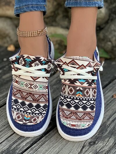 Geometric Lace-Up Round Toe Slip-Ons - Munsieur