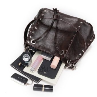 Simple Underarm Rivet Bucket Bag Retro Women's HandBag