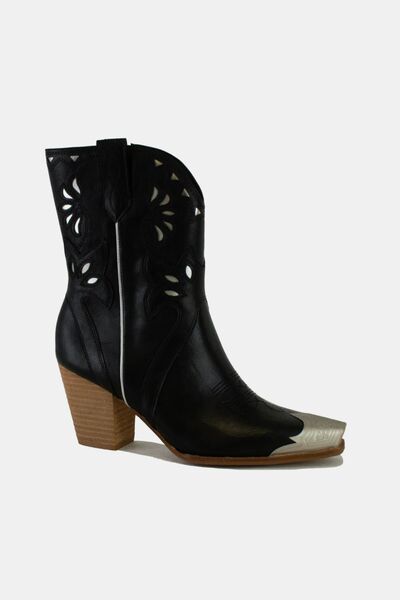 Beast Fashion Cut-Out Floral Embroidery Boots - Munsieur