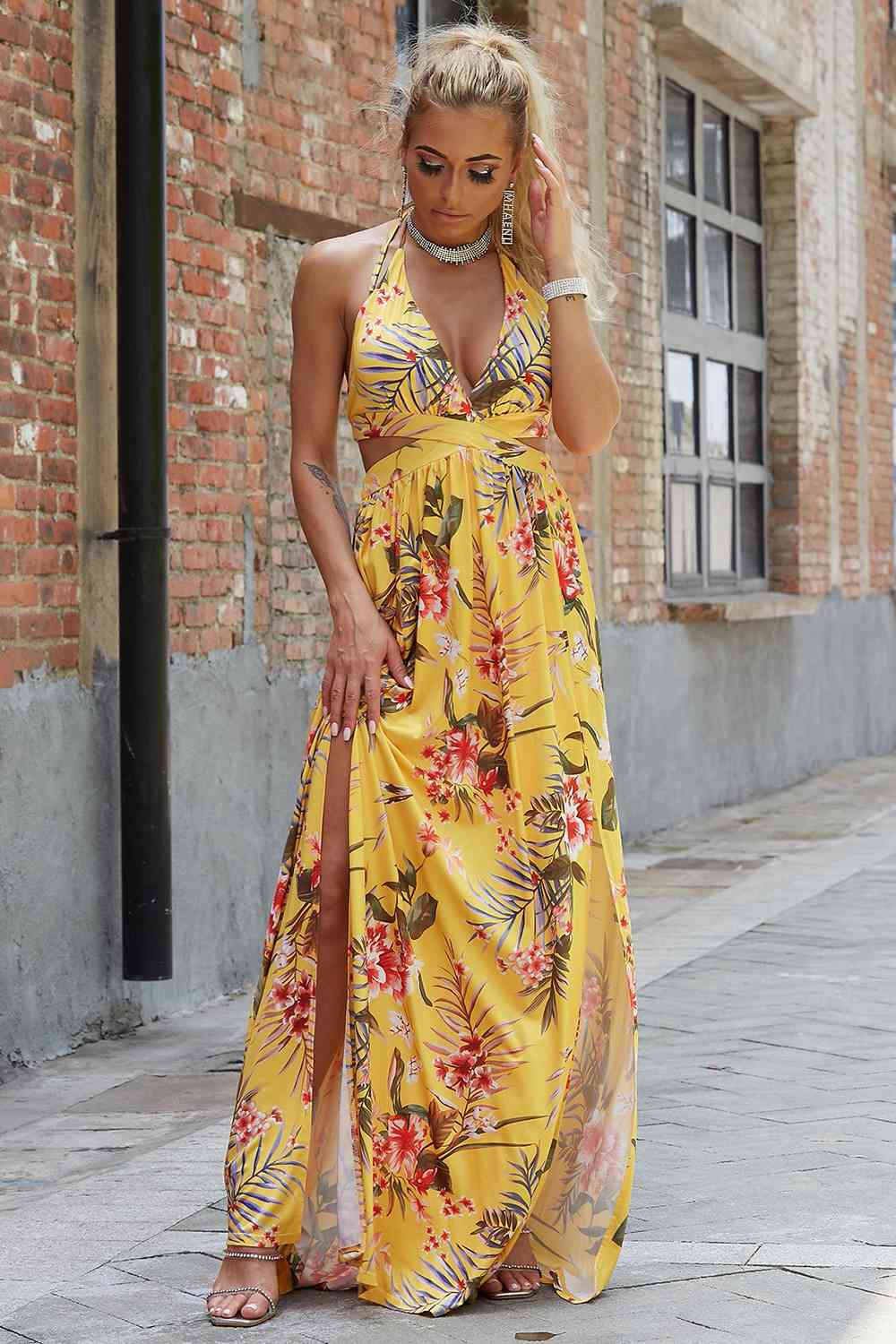 Halter Neck Split Dress - Munsieur