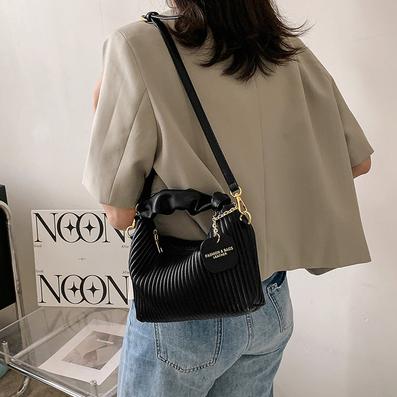 Women's Fashion Crossbody Bag PU Leather Pleated Cloud Small Tote Bags Casual Simple Elegant Temperament Messenger Bags