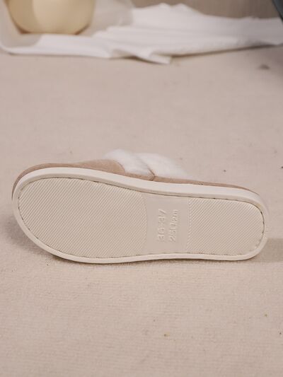 Contrast Faux Fur Round Toe Slippers - Munsieur