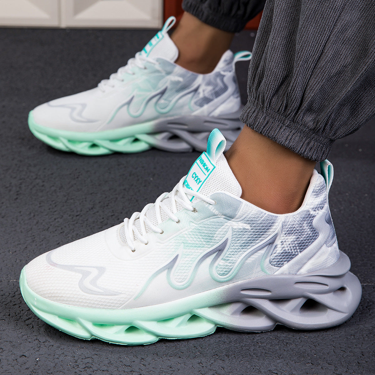 Women's Mesh Casual Cold Sticky Sneakers Low-cut Lightweight
