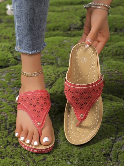 Cutout Toe Post PVC Sandals - Munsieur