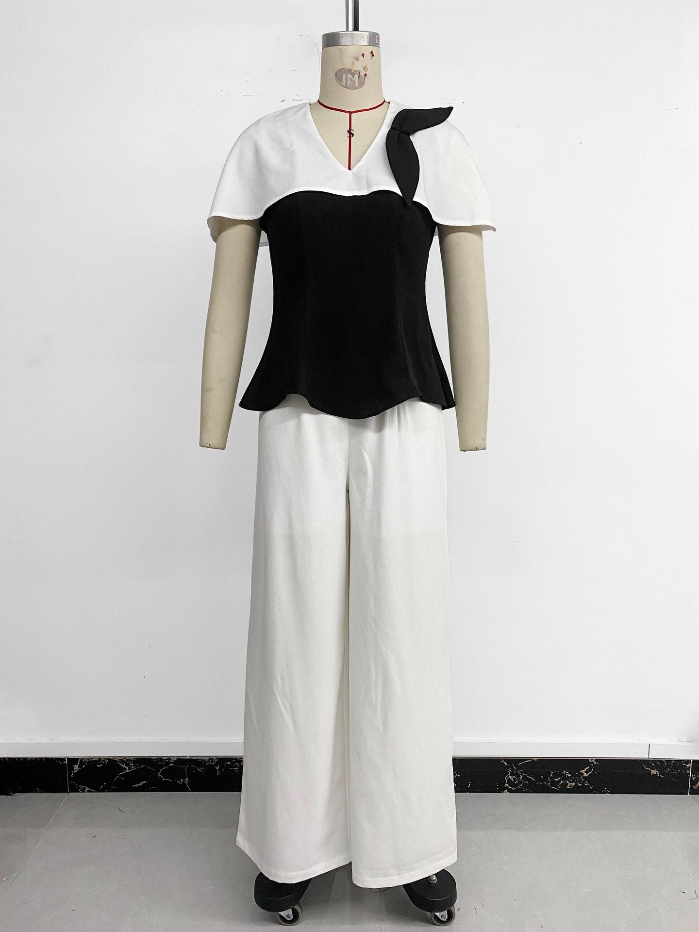 Elegant Jumpsuit Set for Women