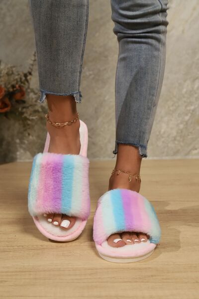 Color Block Open Toe Faux Fur PVC Slippers - Munsieur