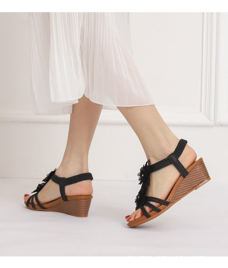 Women's Roman Bohemian Retro Flower Vacation Sandals