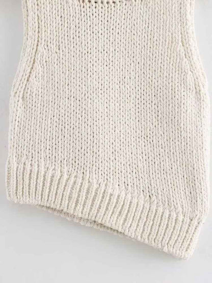Asymmetric Hem Sleeveless Knitted Sweater