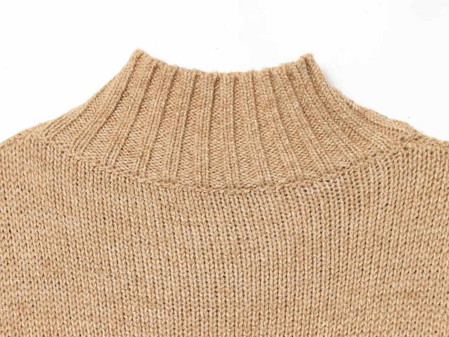 French Minimalist Sleeveless Turtleneck T-shirt