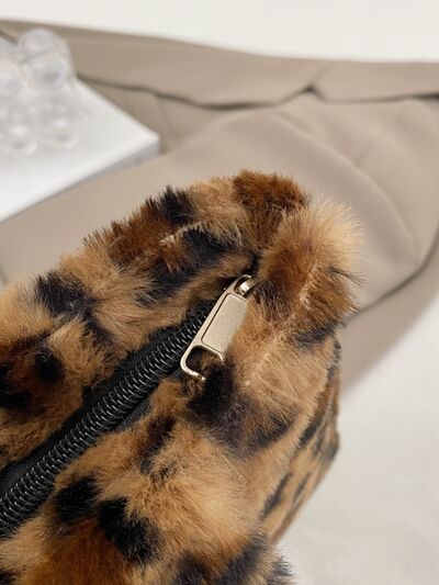 Leopard Fluff Handbag with Zip - Munsieur