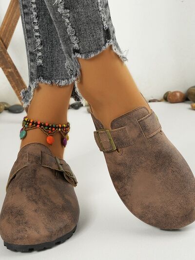 Round Toe Buckle Slip-Ons - Munsieur