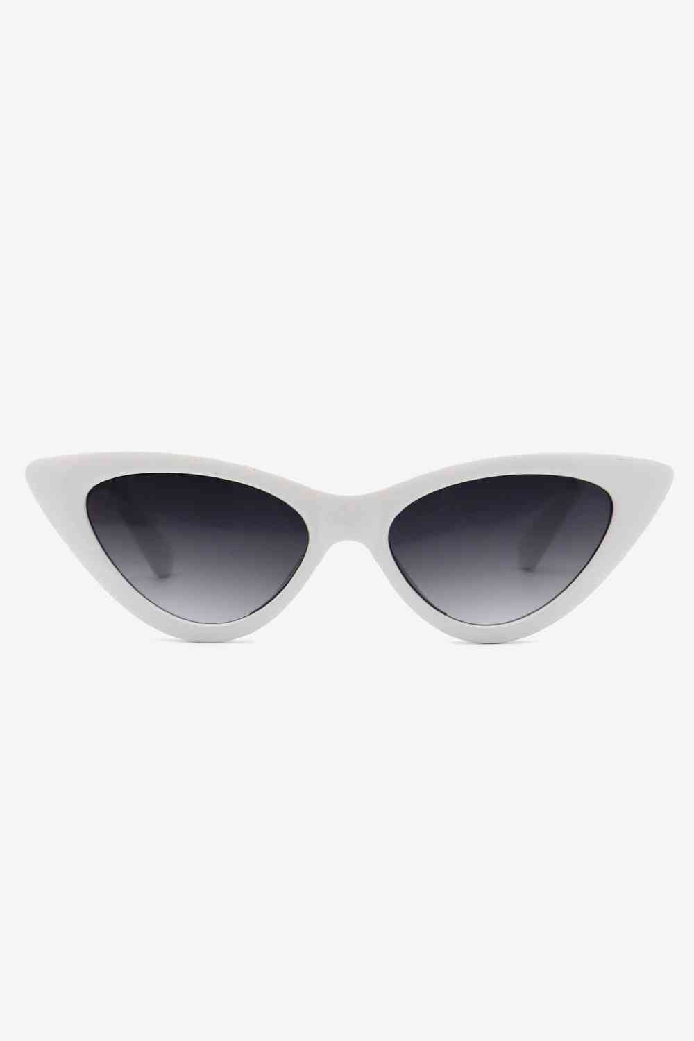 Chain Detail Cat-Eye Sunglasses - Munsieur