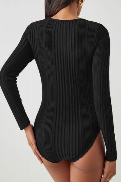 Ribbed Cutout Round Neck Bodysuit - Munsieur