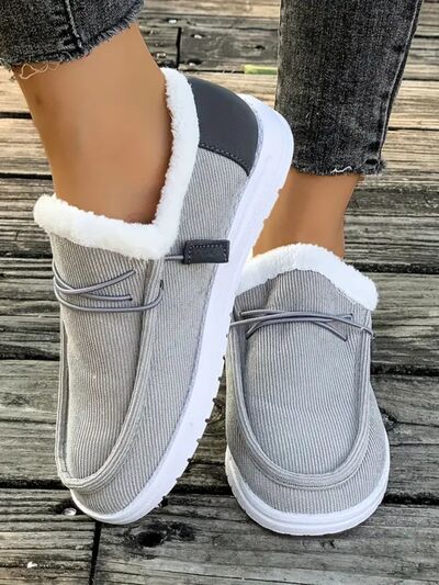 Fluff Round Toe Flat Slip-Ons - Munsieur