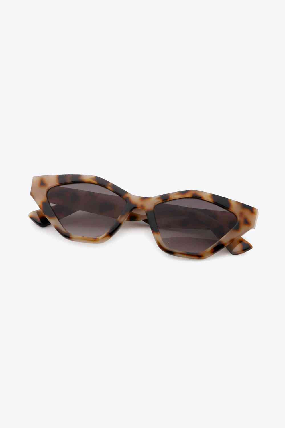 Cat Eye Polycarbonate Sunglasses - Munsieur