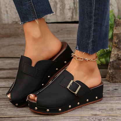 Summer Fish Mouth Wedges With Rivet Buckle Design