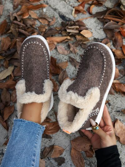 Furry Suede Round Toe Flat Sneakers - Munsieur
