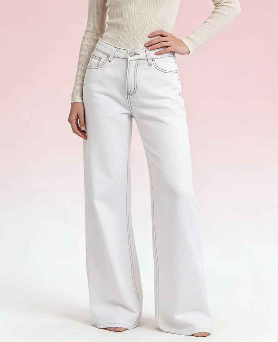 Straight cut Low Waist Loose Fitting Women's Jeans