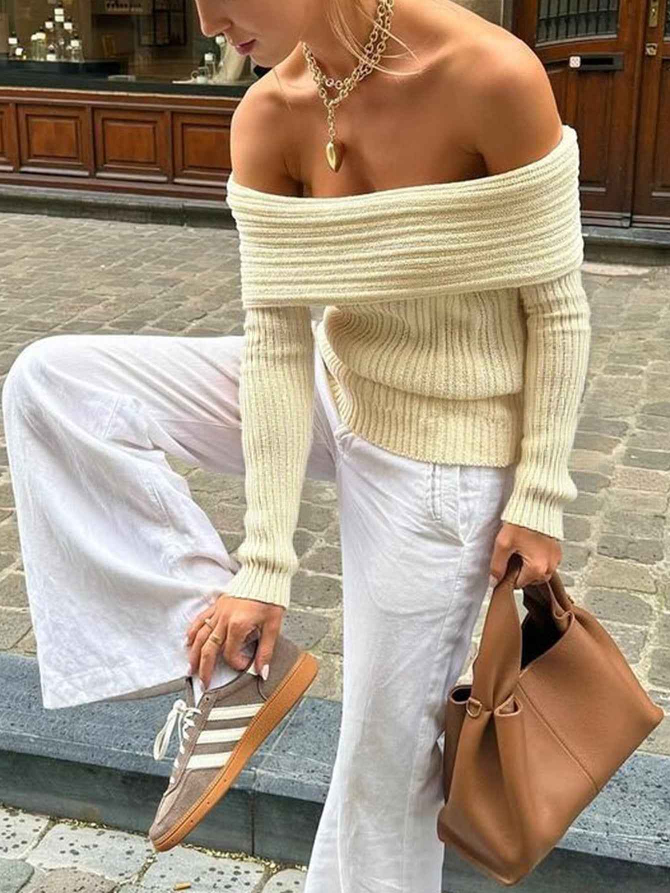 Elegant Wool Long Sleeve Sweater