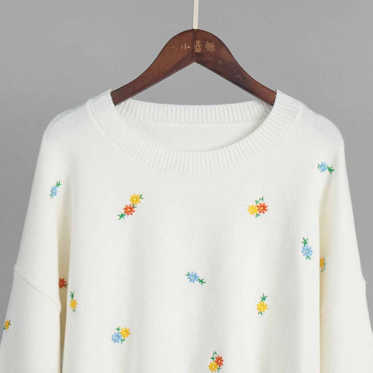 Pullover Embroidered Floral Sweater