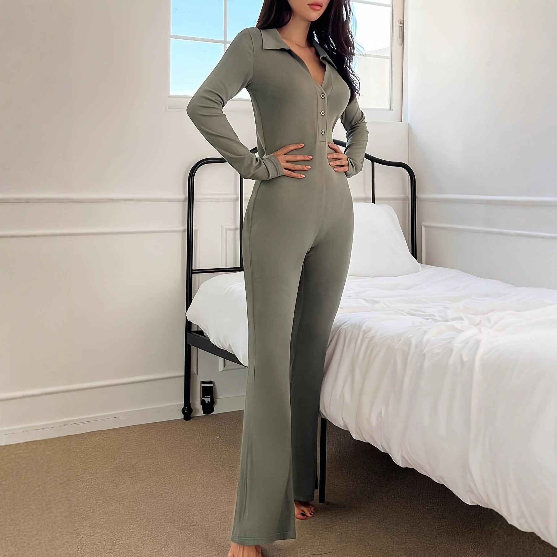 Polo Collar Knitted Long Sleeved Jumpsuit for Women
