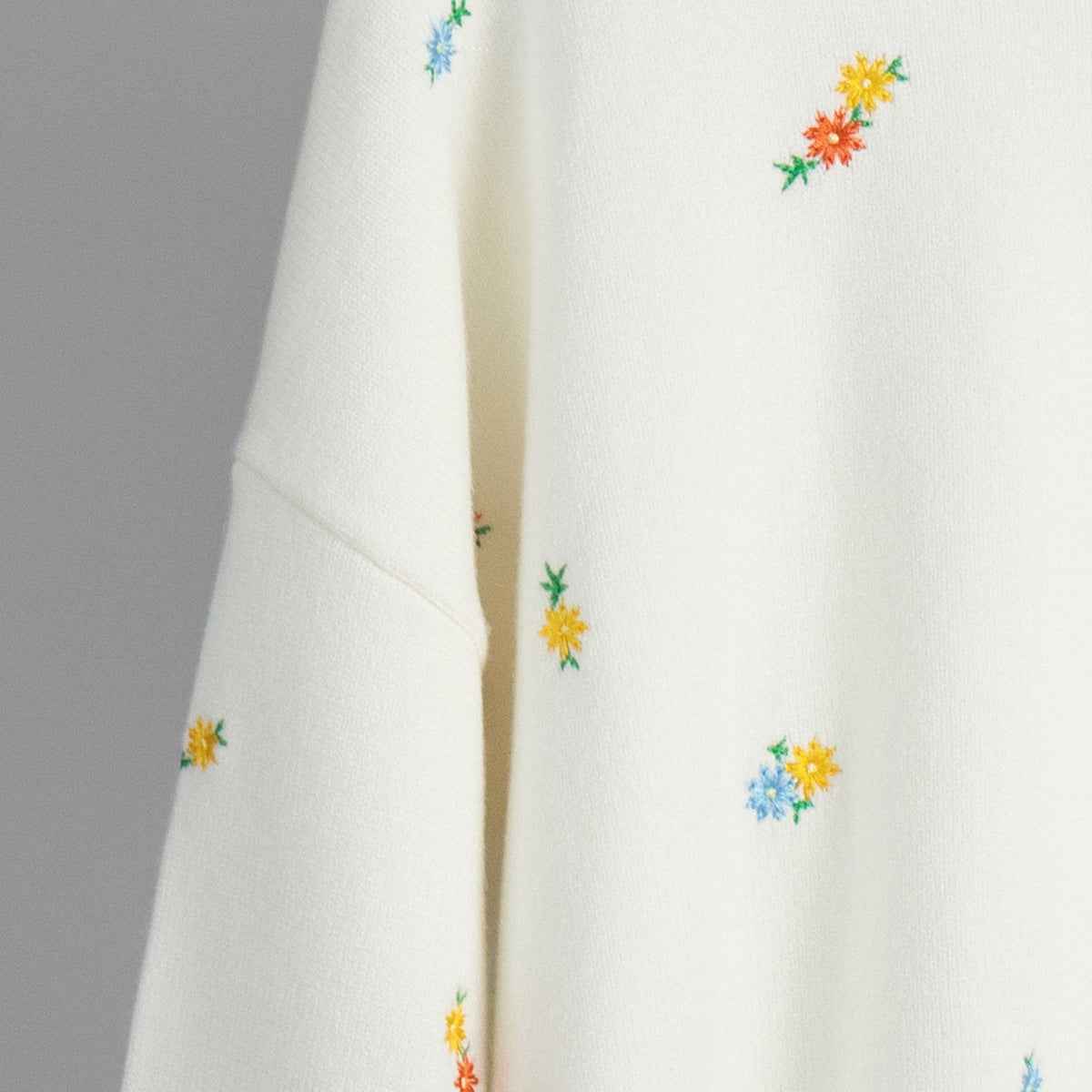 Pullover Embroidered Floral Sweater