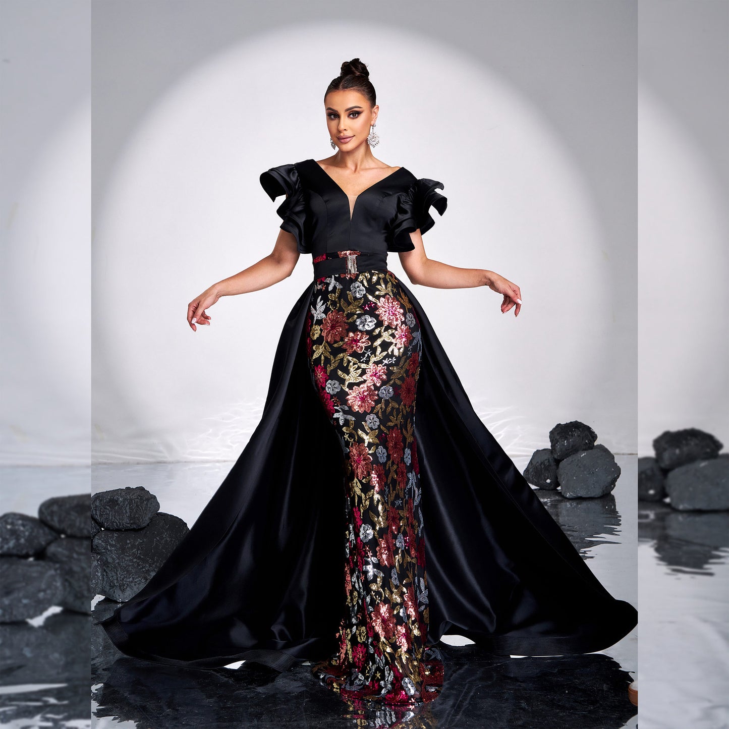 Slim Fit Sheath Elegant Sequined Fishtail Evening Dress