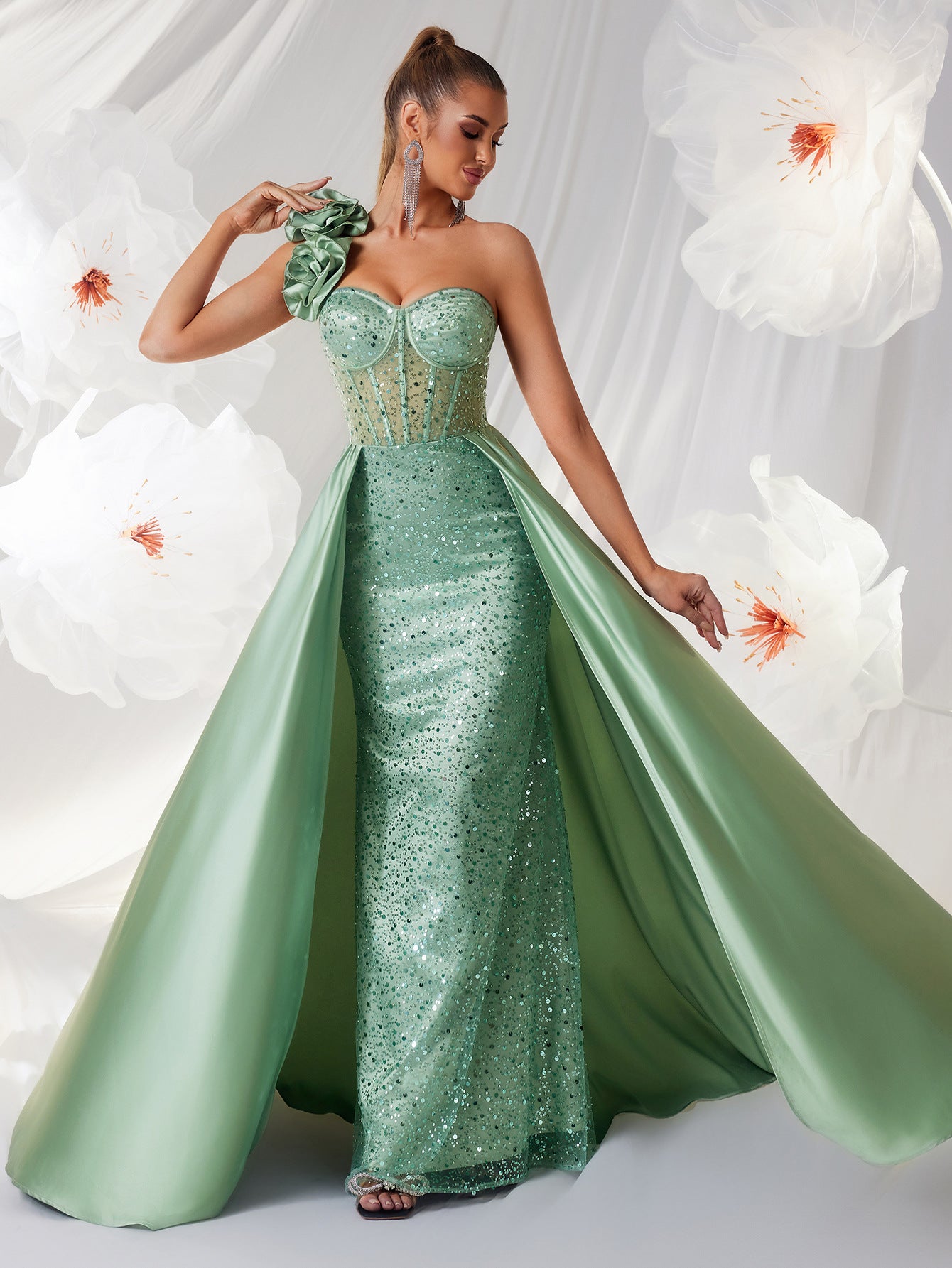 "The Socialite" Elegant Green Tube Top One Shoulder Evening Dress Three Dimensional Floral Pattern