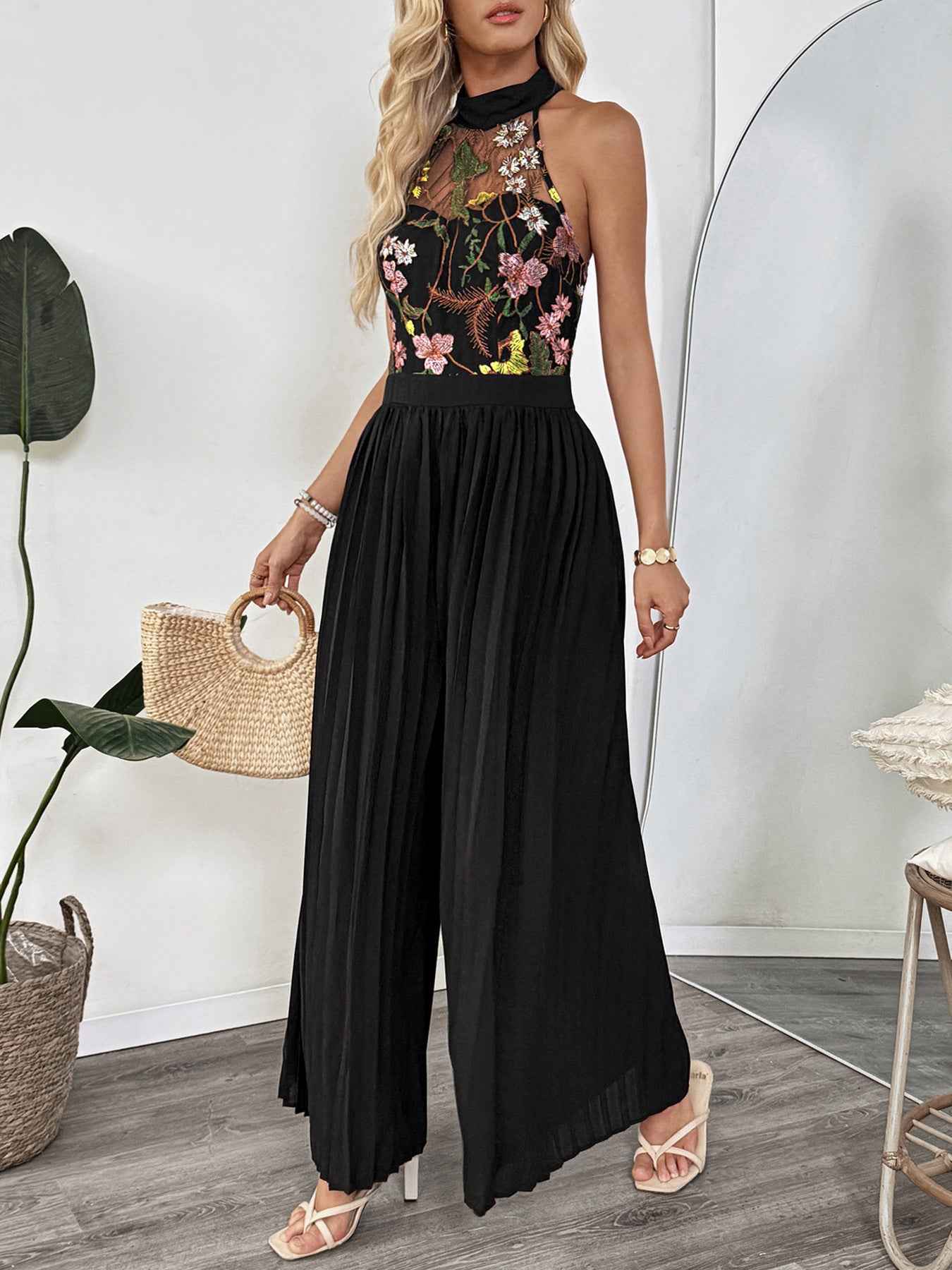 Summer Sleeveless See through Halter Lace Jumpsuit Embroidered Stitching Pleated