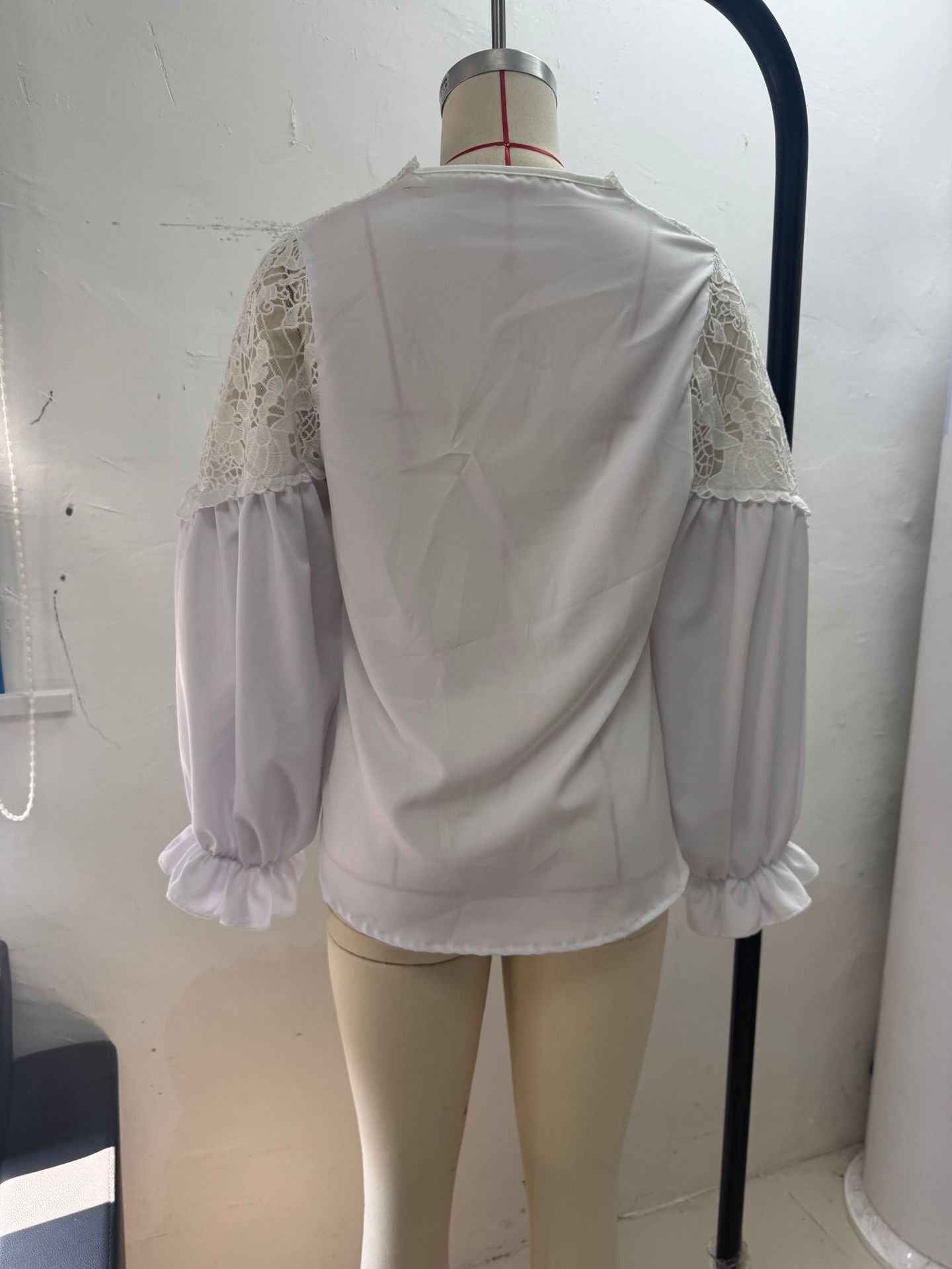 Women's Lace Stitching Puff Sleeve Pleated Blouse