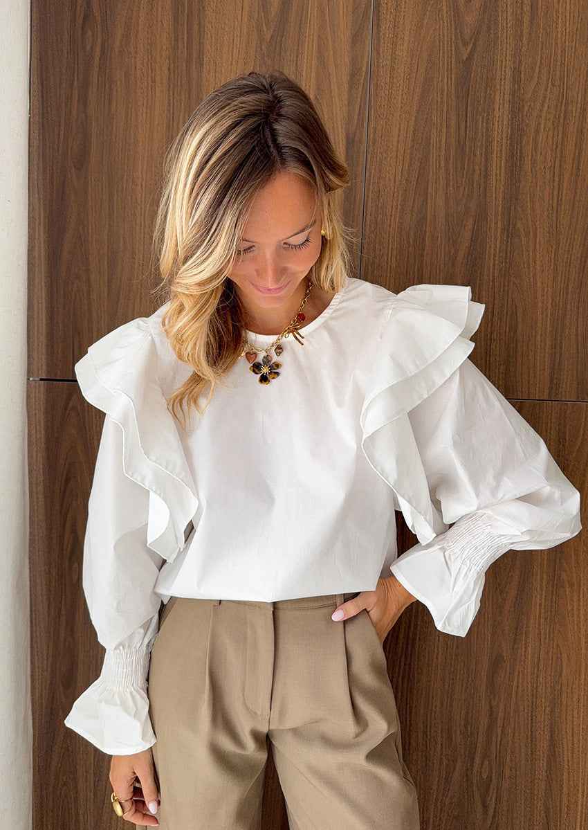 Gentle Polyester Cotton White Flying Sleeve Blouse