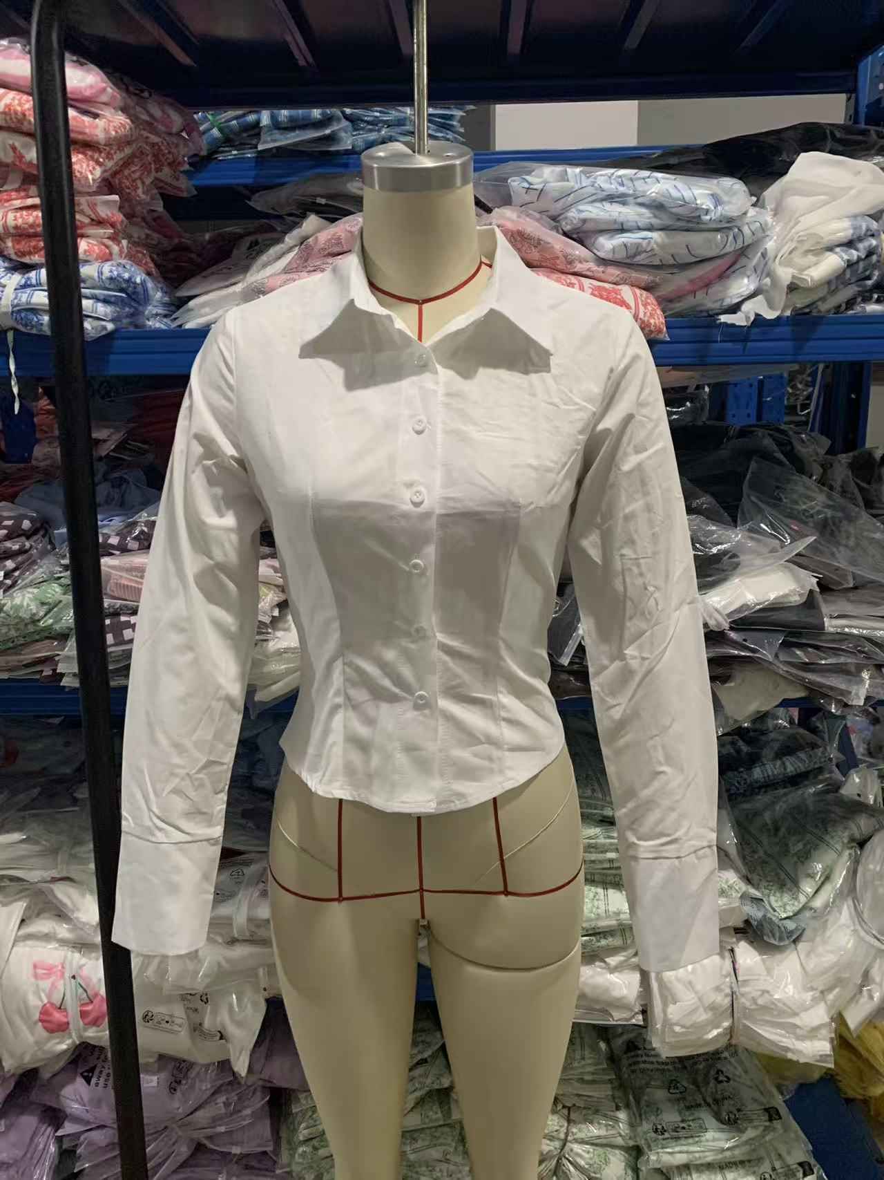 Solid Color Slim Fit Blouse