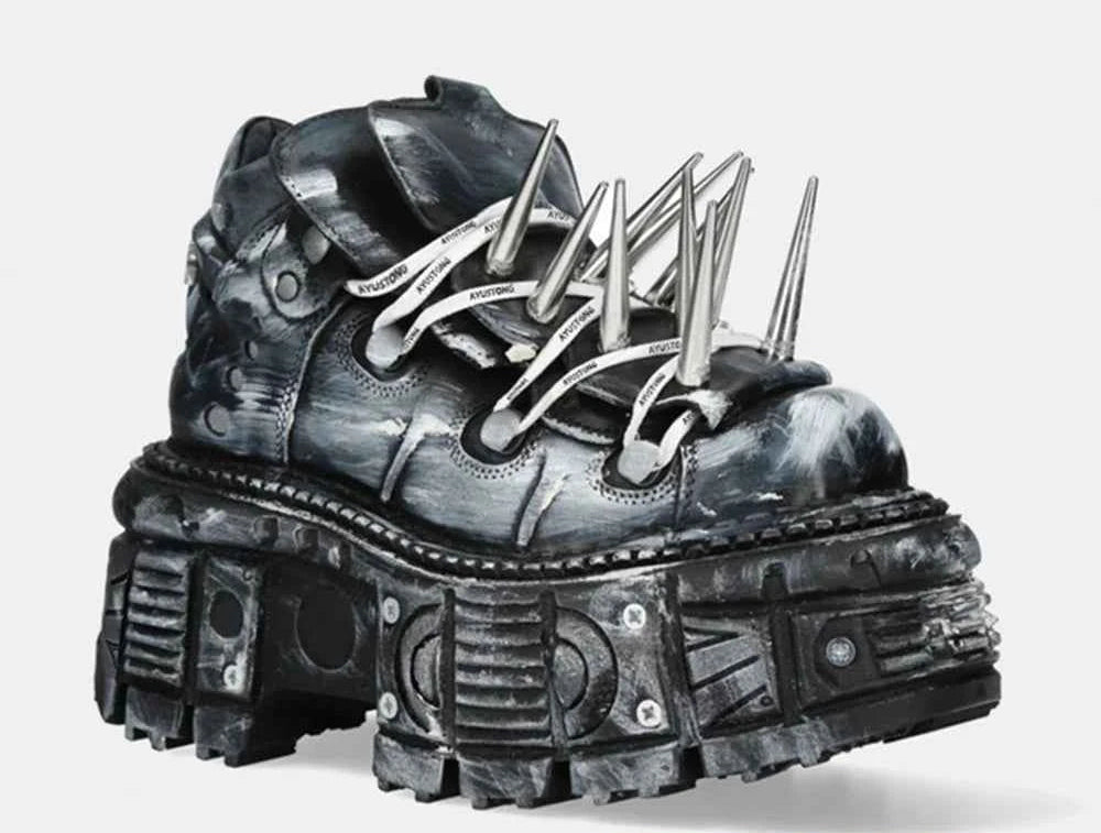 Platform Spiked Rivet Motorcycle Boot Men and Women 2024 New Punk Rock Pumps Round Toe Fashion Street 35-45 Sports Casual Boots