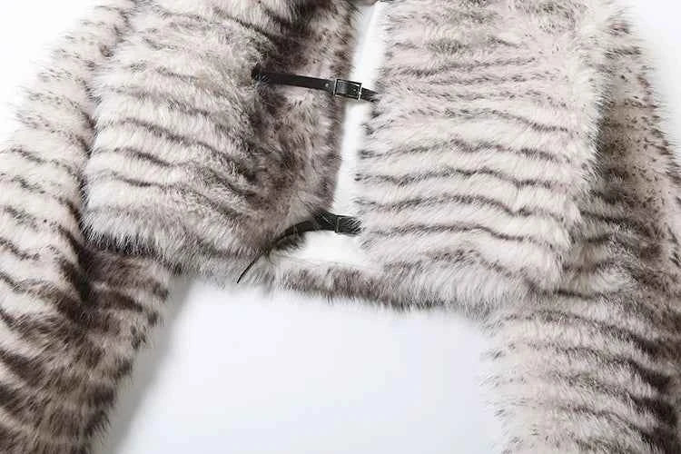 Kliou Sexy Fashion Crop Jacket Woman Autumn Trend Furry Warm Style Belt Metal Buckle Cardigan Full Sleeve High Street Jacket