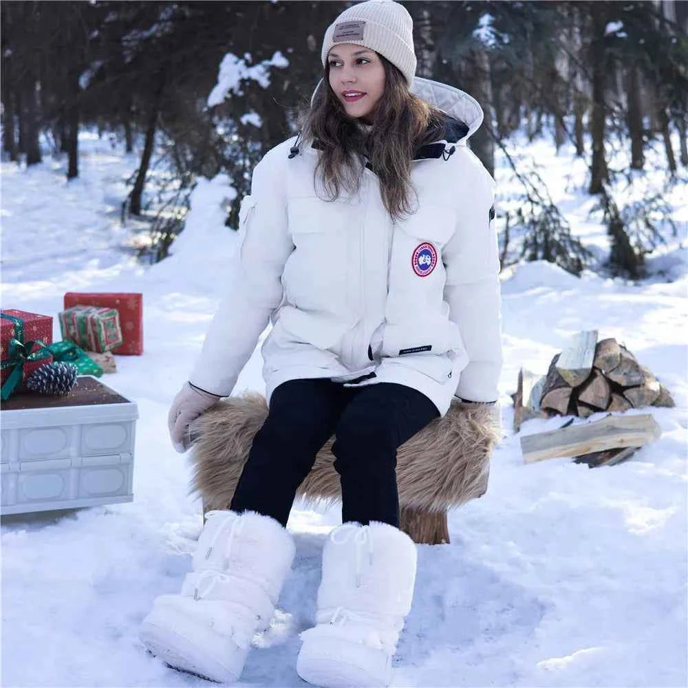 Fluffy Fur Boots 2025 Winter Fashion Sexy Faux Fox Fur Snow Boots Ladies Furry Warm Cotton Boots Female Outdoor Ski Boots