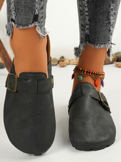 Round Toe Buckle Slip-Ons - Munsieur