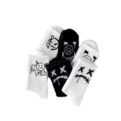 Men's Mid-calf Spring And Summer Trends Sports Black And White Socks - Munsieur