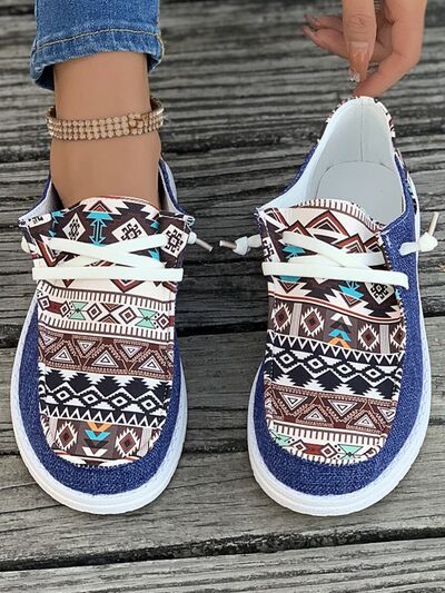 Geometric Lace-Up Round Toe Slip-Ons - Munsieur