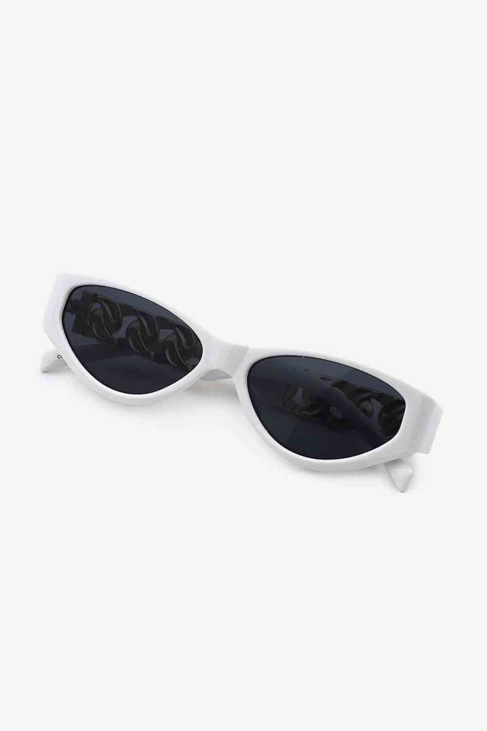 Chain Detail Temple Cat Eye Sunglasses - Munsieur