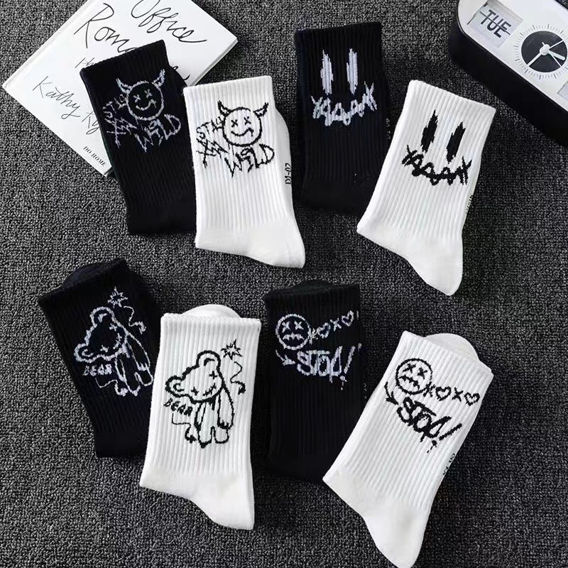 Men's Mid-calf Spring And Summer Trends Sports Black And White Socks - Munsieur