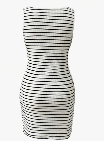 Casual Round Keyhole Pockets Striped Fitted Knit Dress