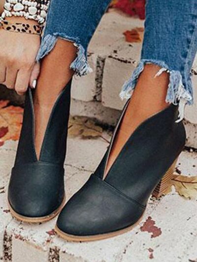 Point Toe Chunky Heeled Ankle Boots - Munsieur