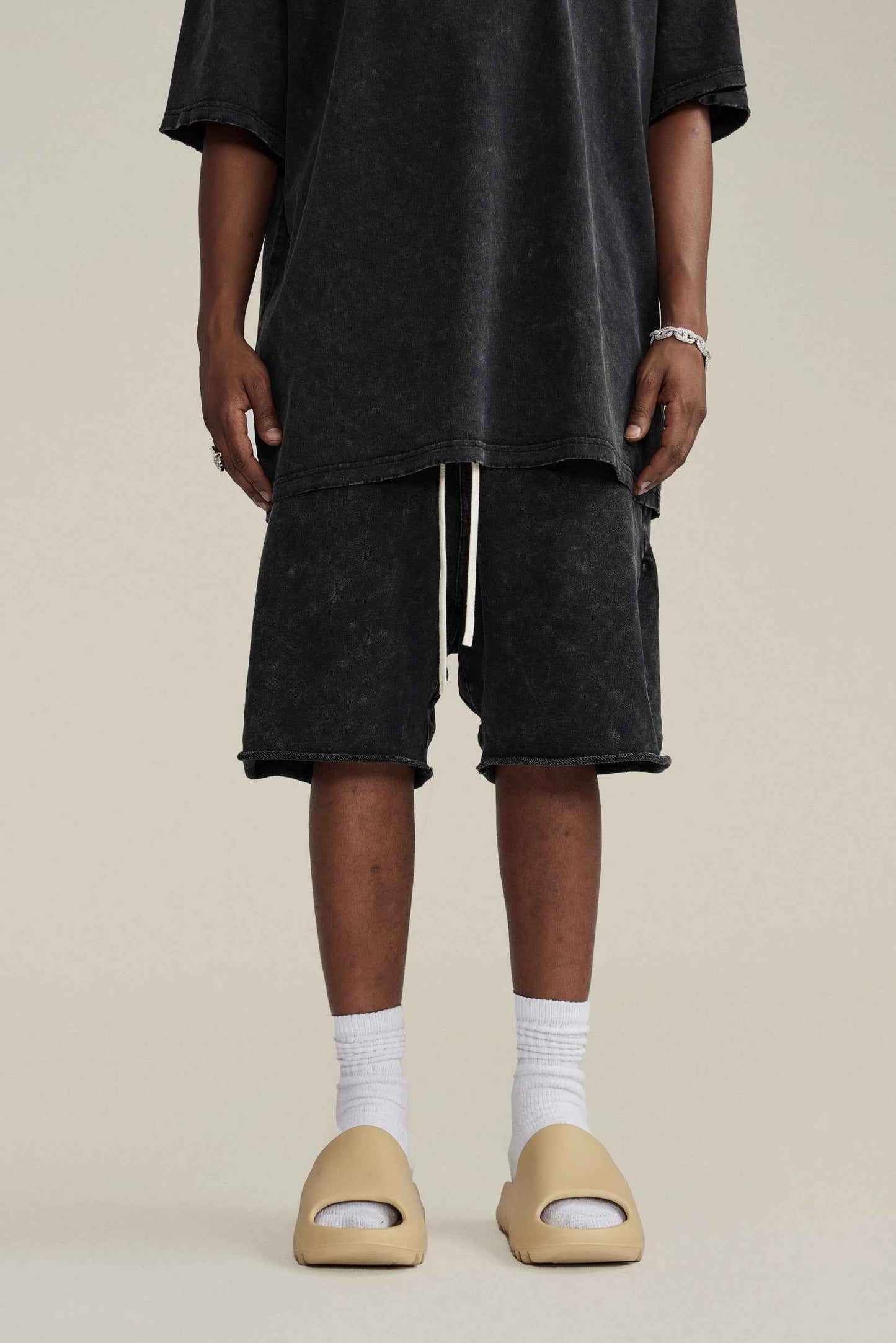 410GSM Men's Distressed Vintage-Wash Raw-Hem Shorts