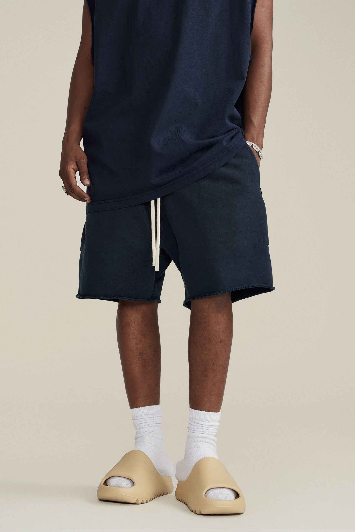 410GSM Men's Distressed Vintage-Wash Raw-Hem Shorts