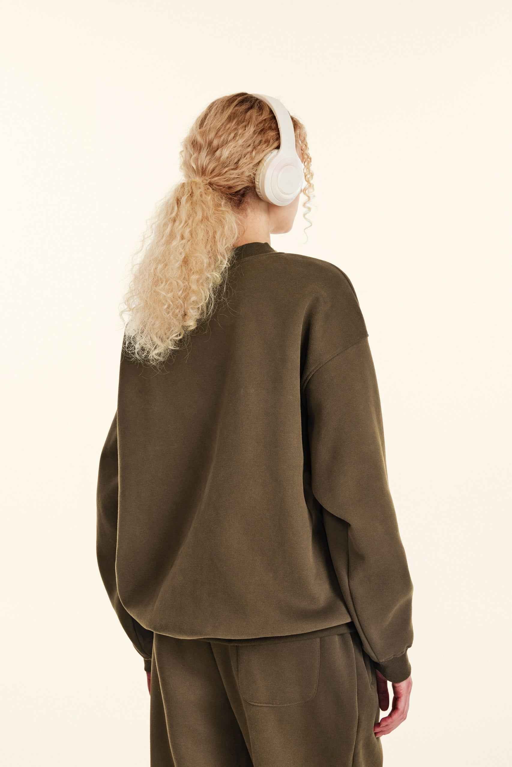 345GSM Women’s Solid-Color Crew Neck  Relaxed Fit Sweatshirt