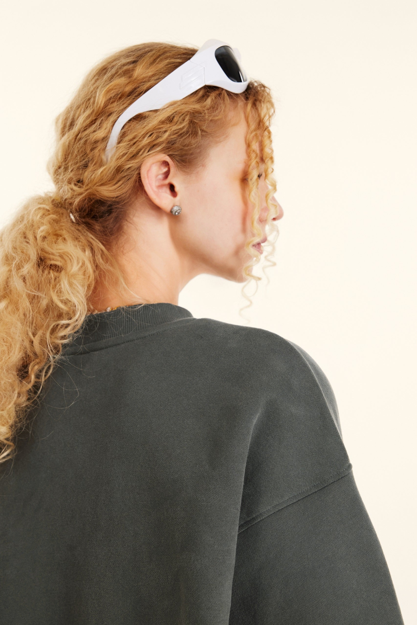 345GSM Women’s Solid-Color Crew Neck  Relaxed Fit Sweatshirt Gray