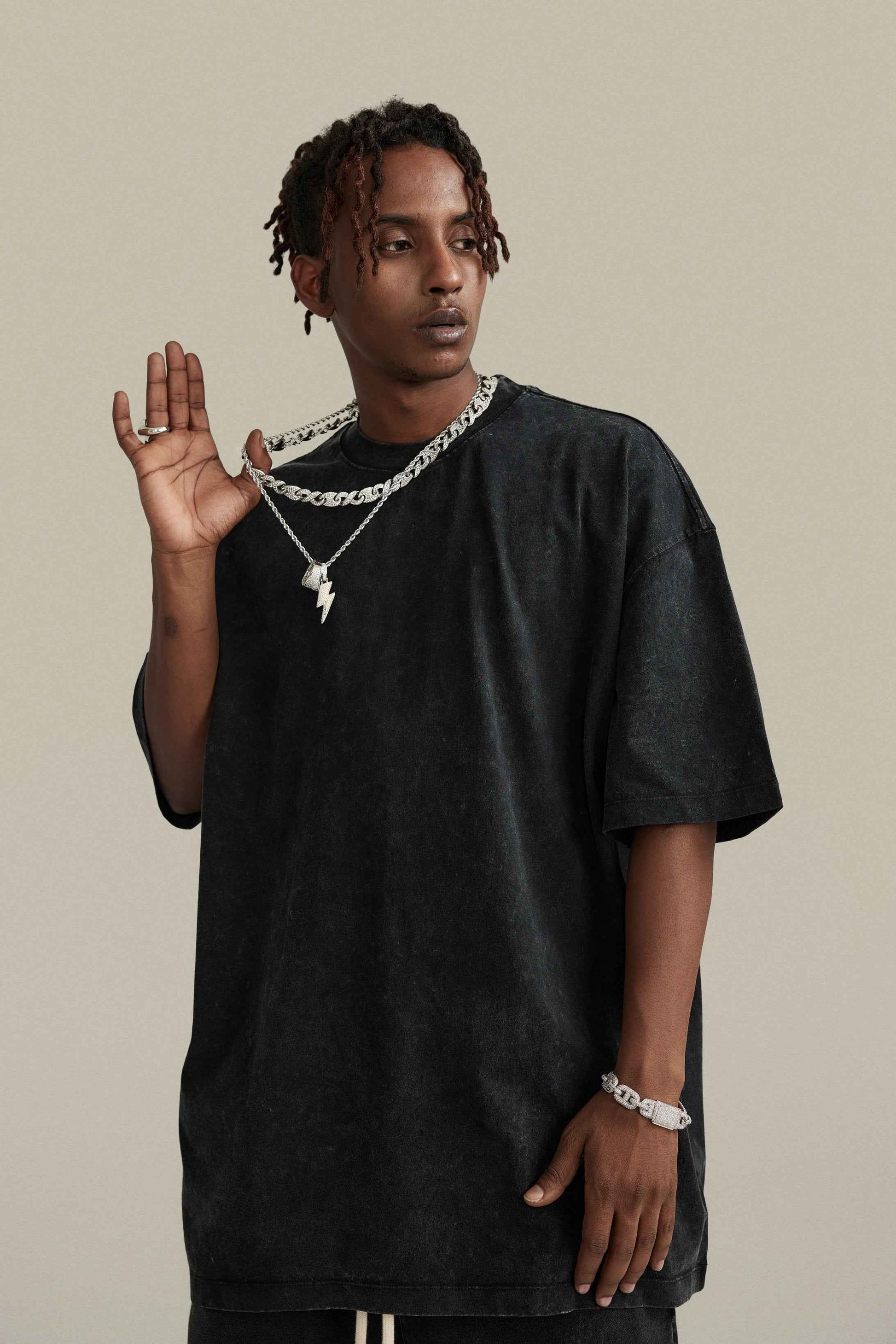 260GSM Unisex Heavyweight Re-Washed Distressed Crew Tee