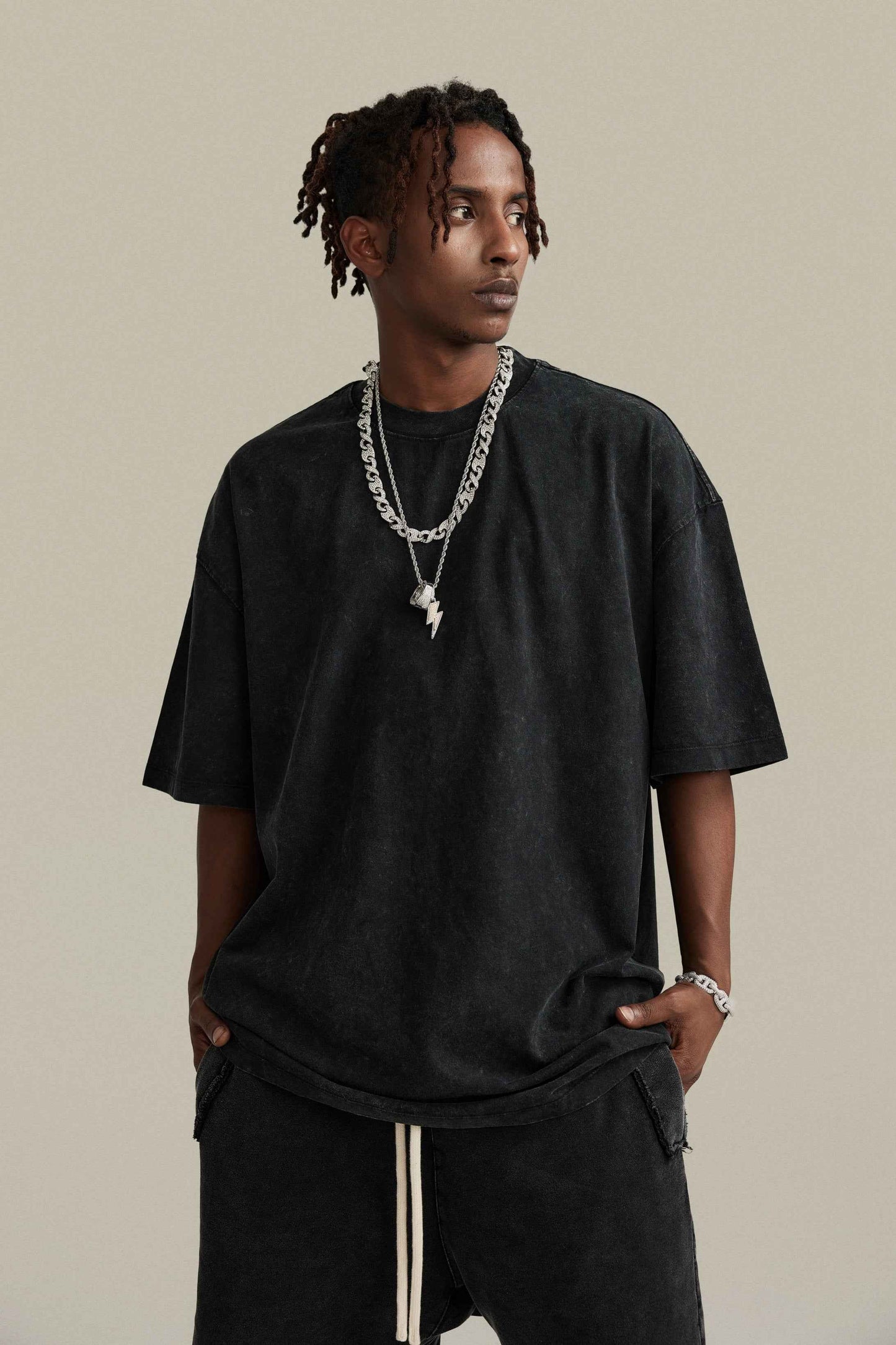 260GSM Unisex Heavyweight Re-Washed Distressed Crew Tee