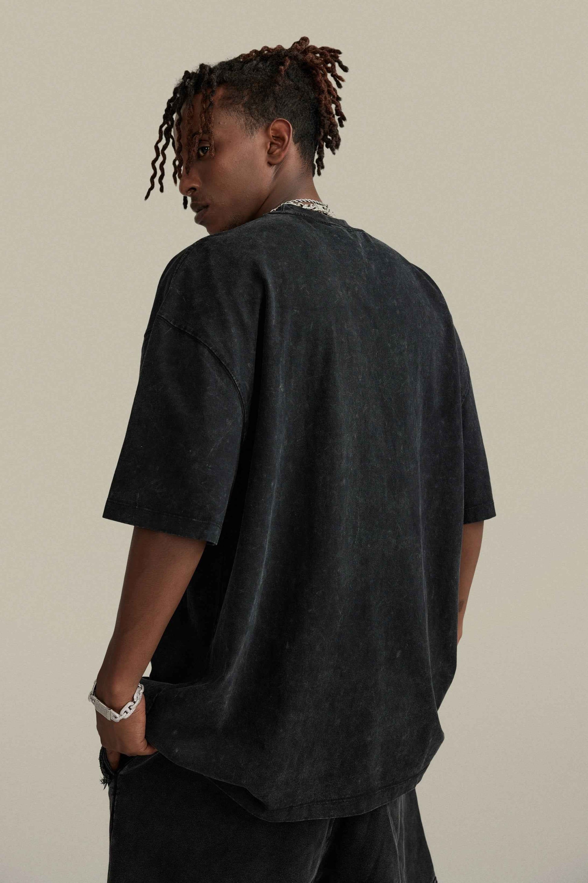260GSM Unisex Heavyweight Re-Washed Distressed Crew Tee