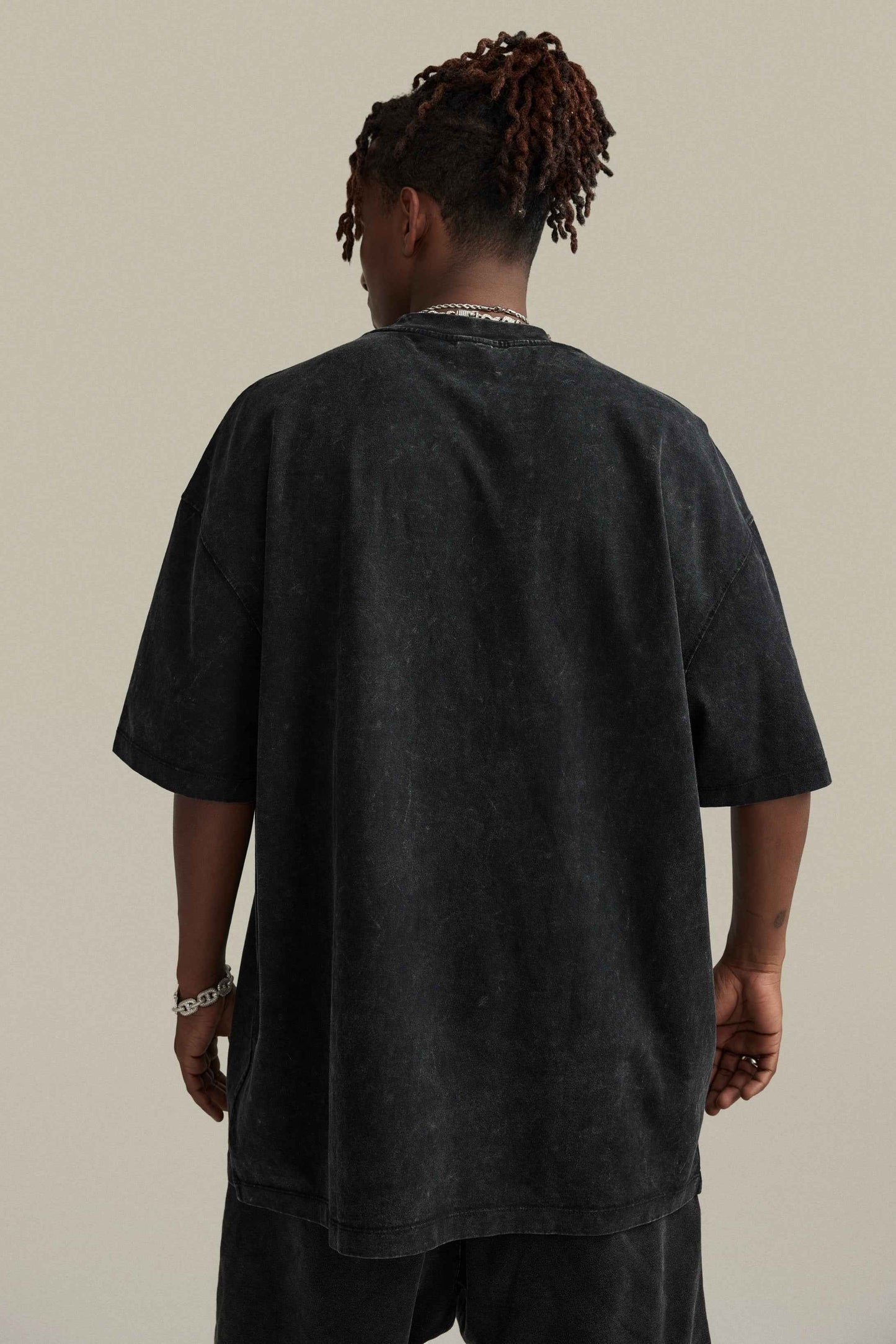 260GSM Unisex Heavyweight Re-Washed Distressed Crew Tee